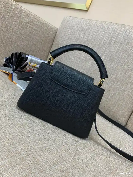 WIS CAPUCINES MINI LOUIS VUITTON 0619